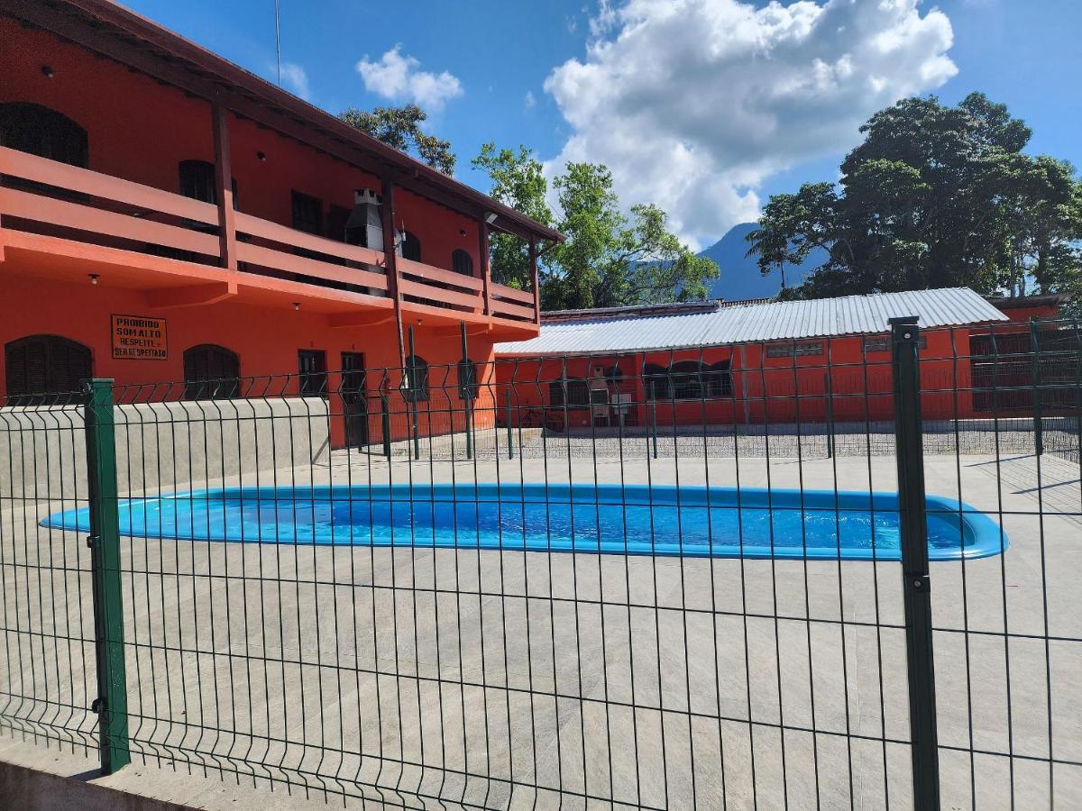 Apartment 0001.02 - Maranduba - Apto - 2 - 8 Pessoas - 2 Quadras Do Mar - Piscina - Wi-fi Ubatuba