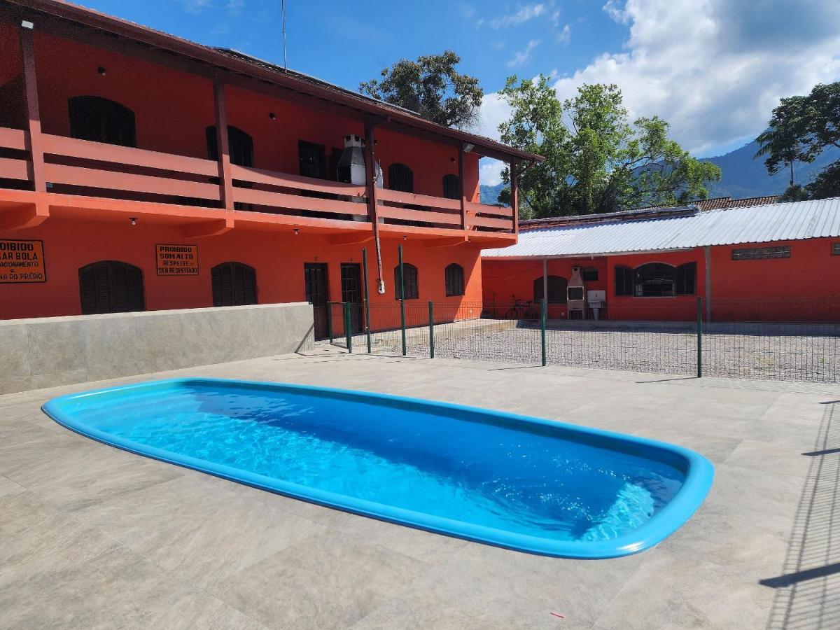 0001.02 - Maranduba - Apto - 2 - 8 Pessoas - 2 Quadras Do Mar - Piscina - Wi-fi *